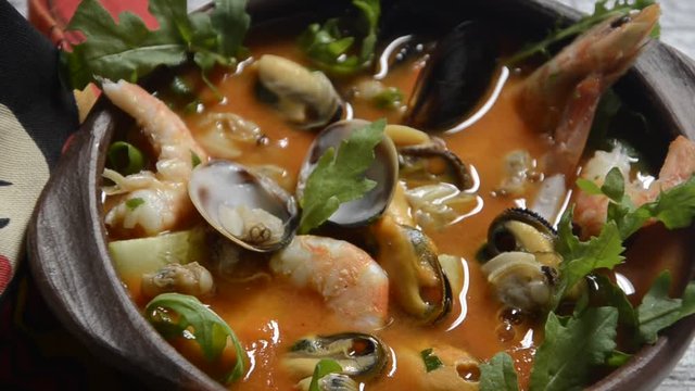 Ribjo juho v Fish soup Zuppa di pesce Andalusia Gazpacho andaluz Sopa fr&iacute;a Zarzuela Caciucco &uacute;jfundlandi hal&aacute;szl&eacute;fajta