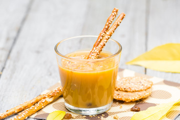 Coffee liqueur ingredients raisins bread sticks cookies