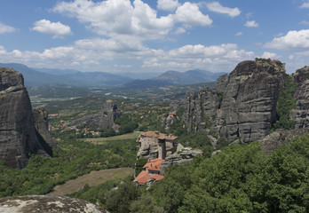 Fototapeta na wymiar the view of the valley, the monasteries of Meteora Sunny day