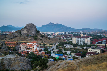 Fototapeta na wymiar Evening view of the mountain town
