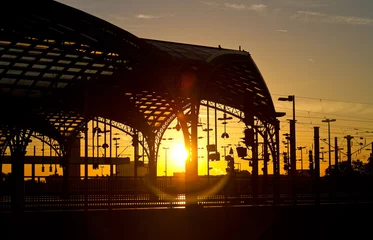 Sonnenaufgang im Kölner Hauptbahnhof © E. Schittenhelm