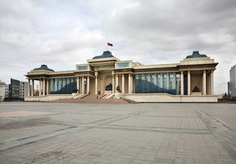Obraz premium Government Palace on Grand Chinggis Khaan square in Ulaanbaatar. Mongolia