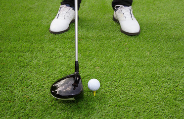 Obraz premium Golfers player golf swing shot on grass