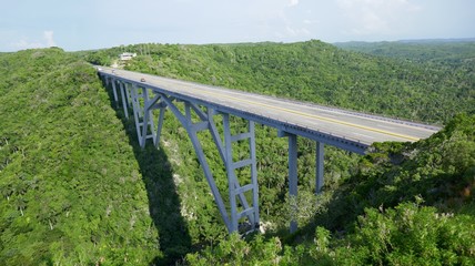 Fototapeta na wymiar Brücke von Bacunayagua - Kuba