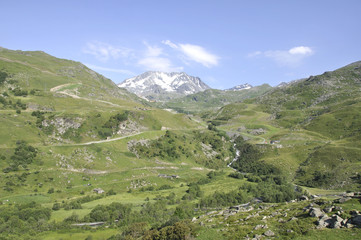Paysage savoyard en &eacute;t&eacute;