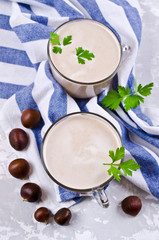 Cream soup of pureed chestnuts