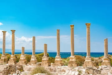 Photo sur Aluminium Rudnes Al Mina in Tyre, Lebanon. It is located about 80 km south of Beirut and has led to its designation as a UNESCO World Heritage Site in 1984.