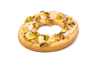 Ring biscuits with pistachios