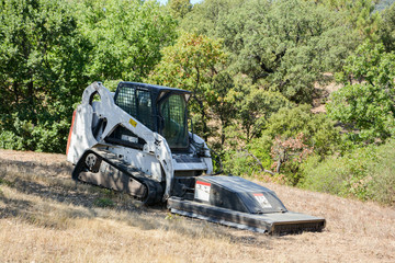 Engin de chantier bobcat
