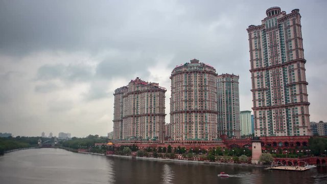 Housing Complex Alye Parusa on the Moscow River. The residential Complex Scarlet Sails on the Moscow river. Timelapse