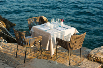 set table by the sea