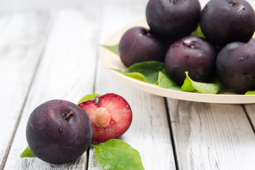 Obraz premium fresh ripe plums