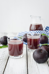 fresh plums juice