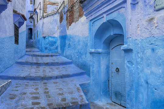 hermosa medina de chefchaouen pintada en azul, Marruecos