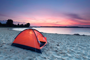 Urlaub im Zelt, Campen am See