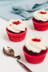 cakes with raspberries