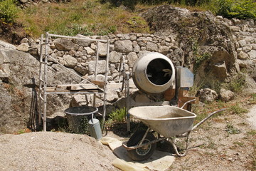 Bétonnière sur un chantier de construction