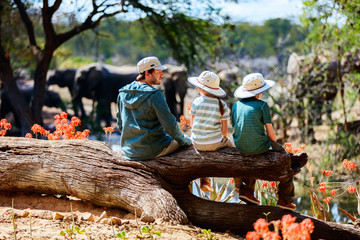 Family safari © TravelPhotoBloggers