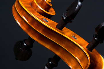 wooden violin head 