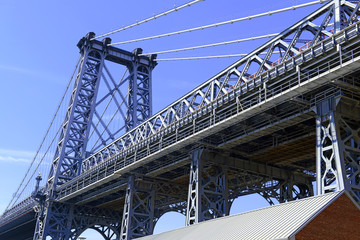 Fototapeta na wymiar Wiliamsburg Bridge connecting Manhattan and Brooklyn over East River, New York City