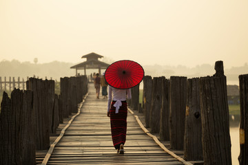 Burmese woman in traditional dress