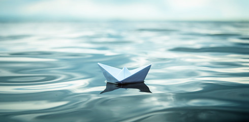 Panorama Paper Boat