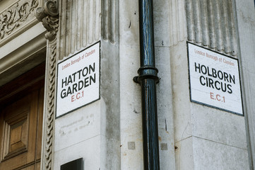 Obraz premium London Street Sign - Hatton Garden
