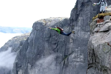 Cercles muraux Sports aériens Basejumper in Norway