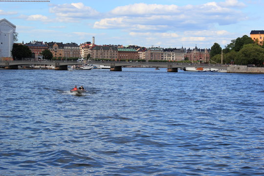 Der malerische Hafen von Stockholm in Schweden