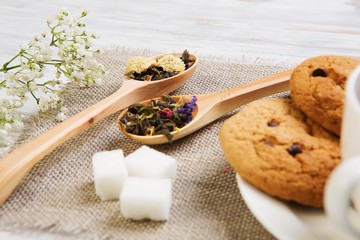 Herbal tea and cookies