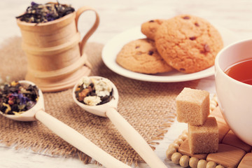 Herbal tea and cookies