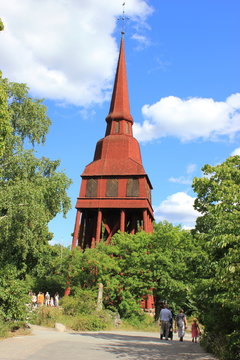 Historischer Glockenturm aus Holz in Stockholm (Schweden)