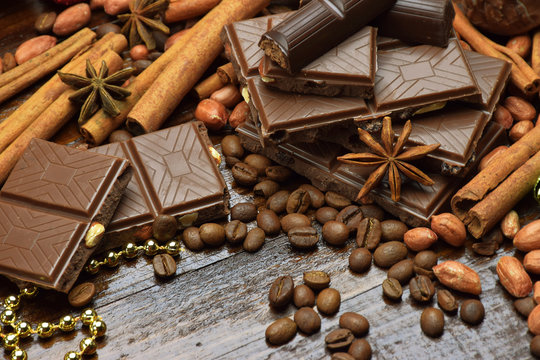 Chocolate, cinnamon, coffee, peanuts, star anise.