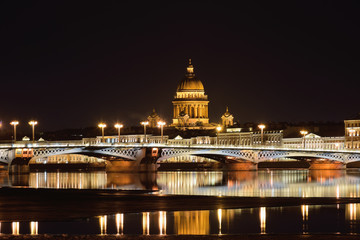 Fototapeta premium View of the Annunciation bridge, the English embankmen