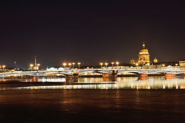 Fototapeta na wymiar View of the Annunciation bridge, the English embankmen