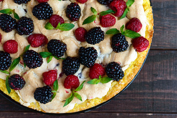 Pie (Tart) with fresh blackberries and raspberries, air meringue
