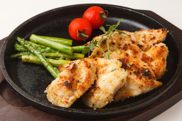 鶏肉の香草パン粉焼き