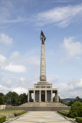 Fototapeta na wymiar Bratislava - Slavin - Soldaten-Denkmal 