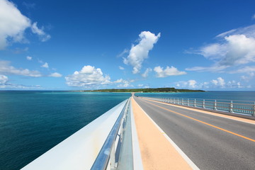伊良部大橋