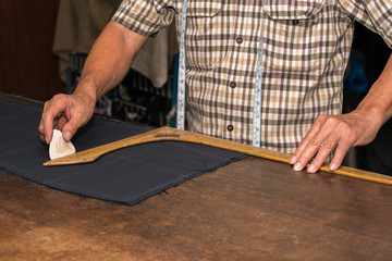 tailor measurement the pants
