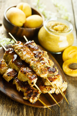 Chicken skewers with apricot sauce