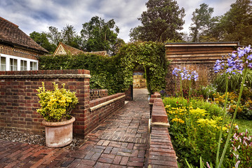 English Village Cottage. charming garden