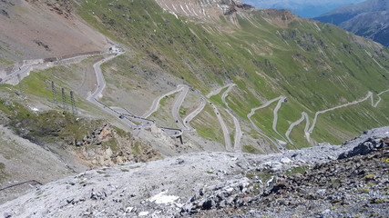 Strada a tornanti