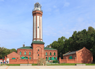 Niechorze, latarnia morska, została uruchomiona w grudniu 1866 roku. Wieża wysokości 45 m została wybudowana z licowej cegły