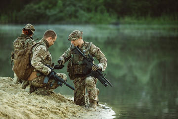 commander paves the route on an electronic device.