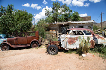 TWO OLD CARS ROUTE 66