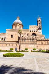 Fototapeta na wymiar The huge cathedral of Palermo, Sicily, on a sunny day