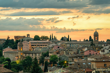 Obraz premium Perugia (Umbria) panorama from Porta Sole at sunset