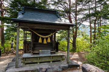 Fototapeta na wymiar Shrine at the view point of Shirakawa-go