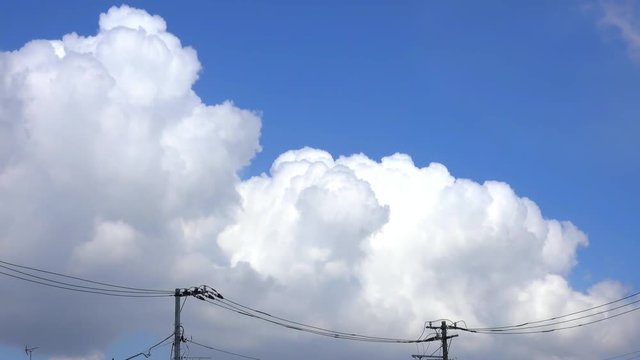 4K・電線と夏雲・タイムラプス_3-549